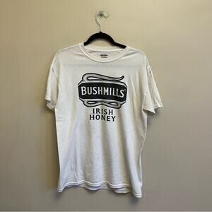 Gildan M Bushmills Irish Honey Whiskey short sleeve t-shirt white